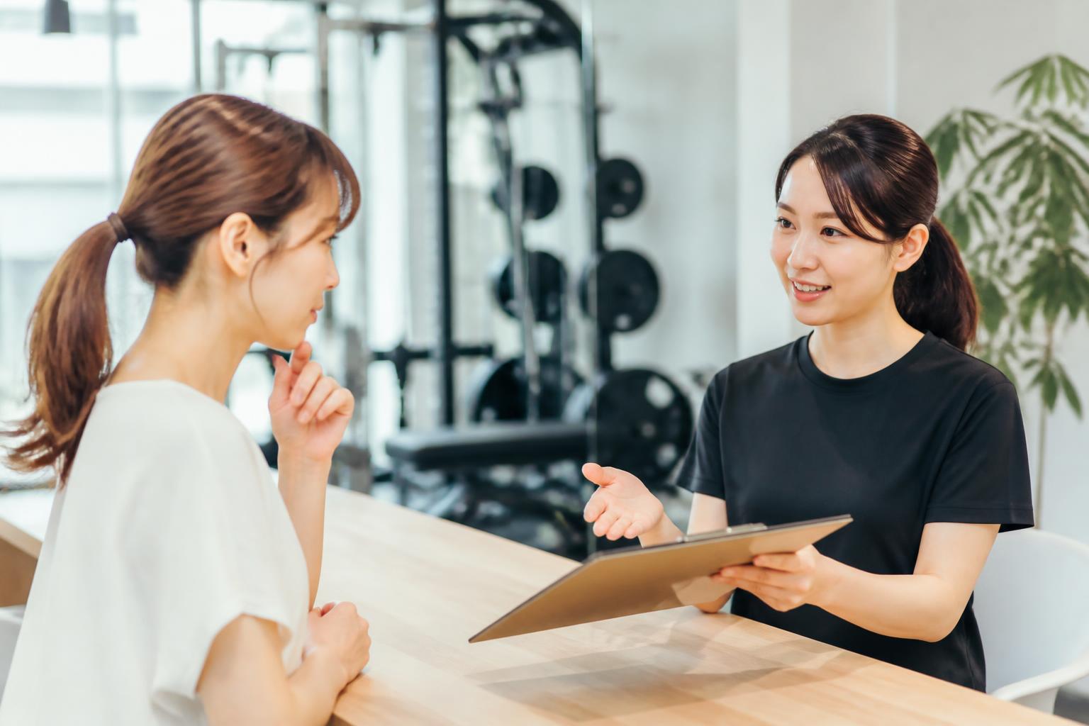 草香江のトレーニングスタジオ料金はどれくらいか知りたいですか？